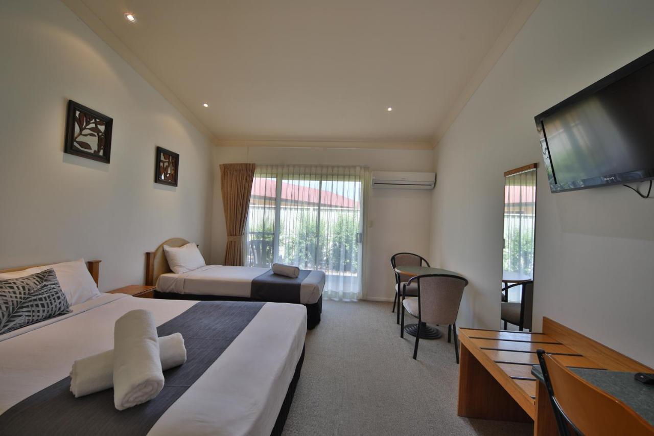 Emerald Explorers Inn Extérieur photo