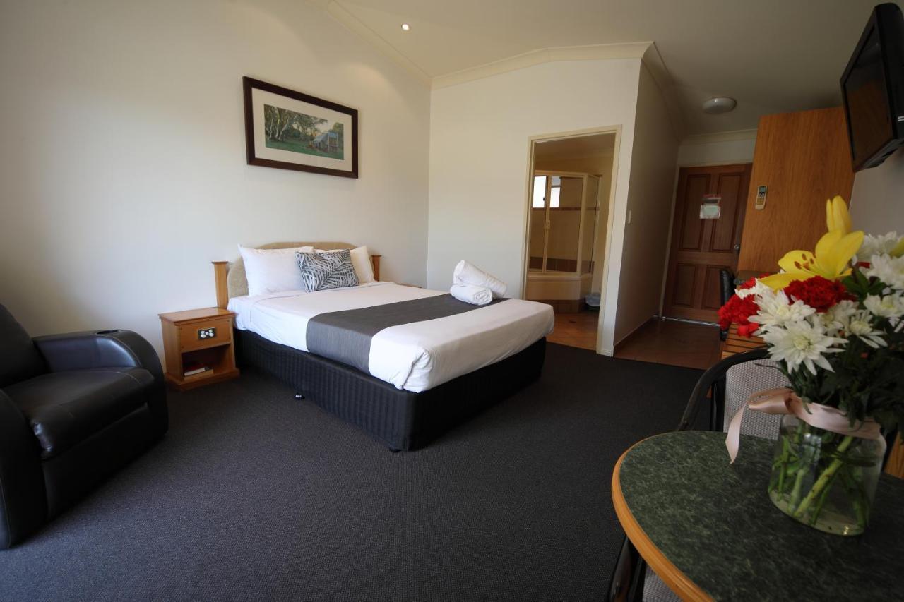 Emerald Explorers Inn Extérieur photo